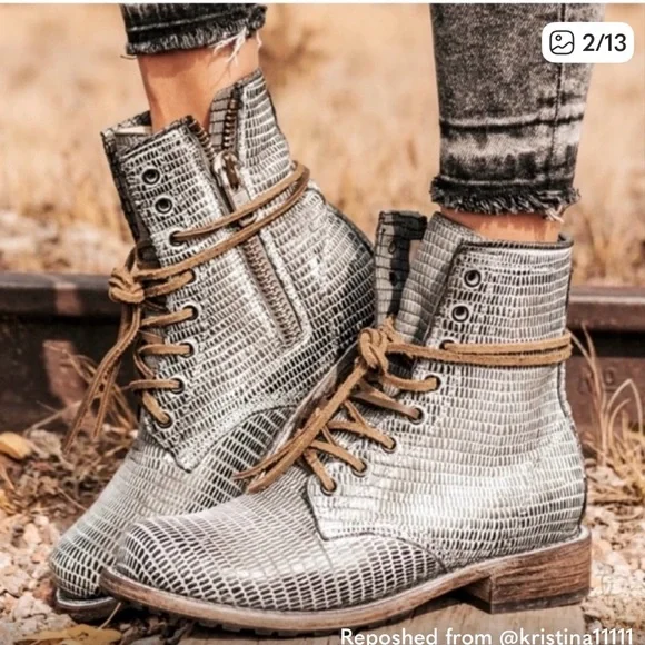 Freebird Gray Lace-Up Ankle Leathrt Boots Size 11 - Picture 1 of 9